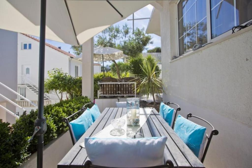 Apartman Tino With Two Sunny Terace Hvar Town Exterior foto